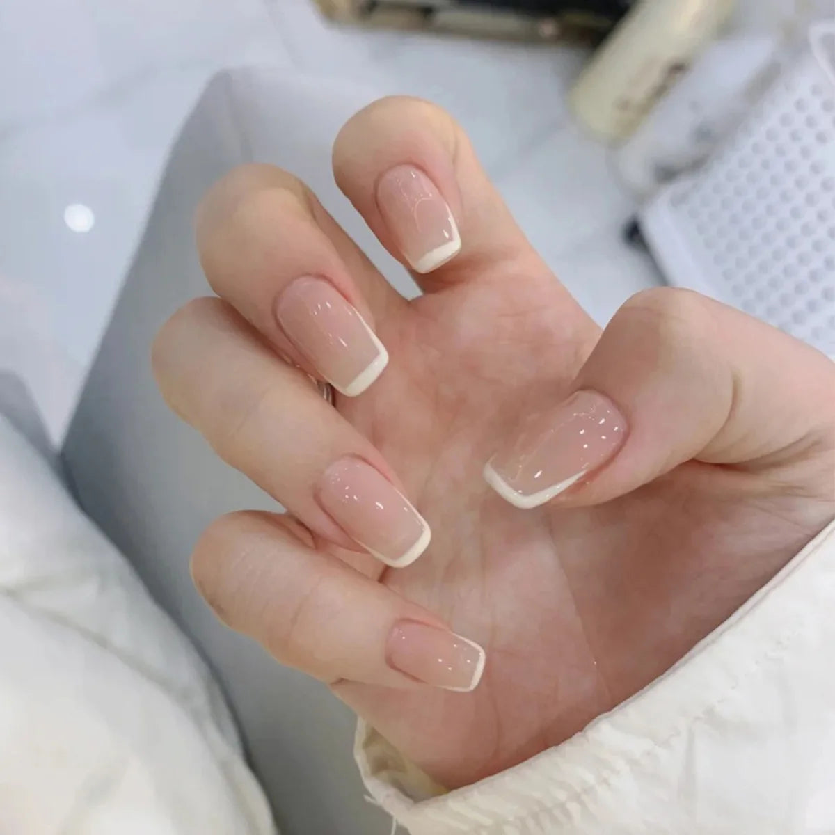 Medium Almond/Ballerina Full Coverage Press On Nails with Art Design (24pcs)