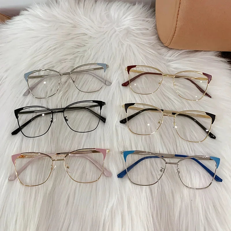 Retro Lady Cat Eye Frame Glasses with Anti Blue Light & Photochromic